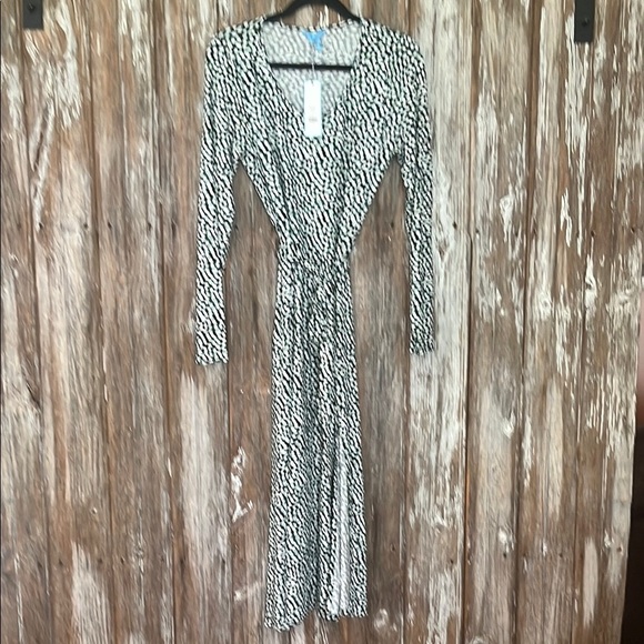NWT DRAPER JAMES ROBIN LONG SLEEVE MIDI DRESS, size medium - Picture 1 of 5
